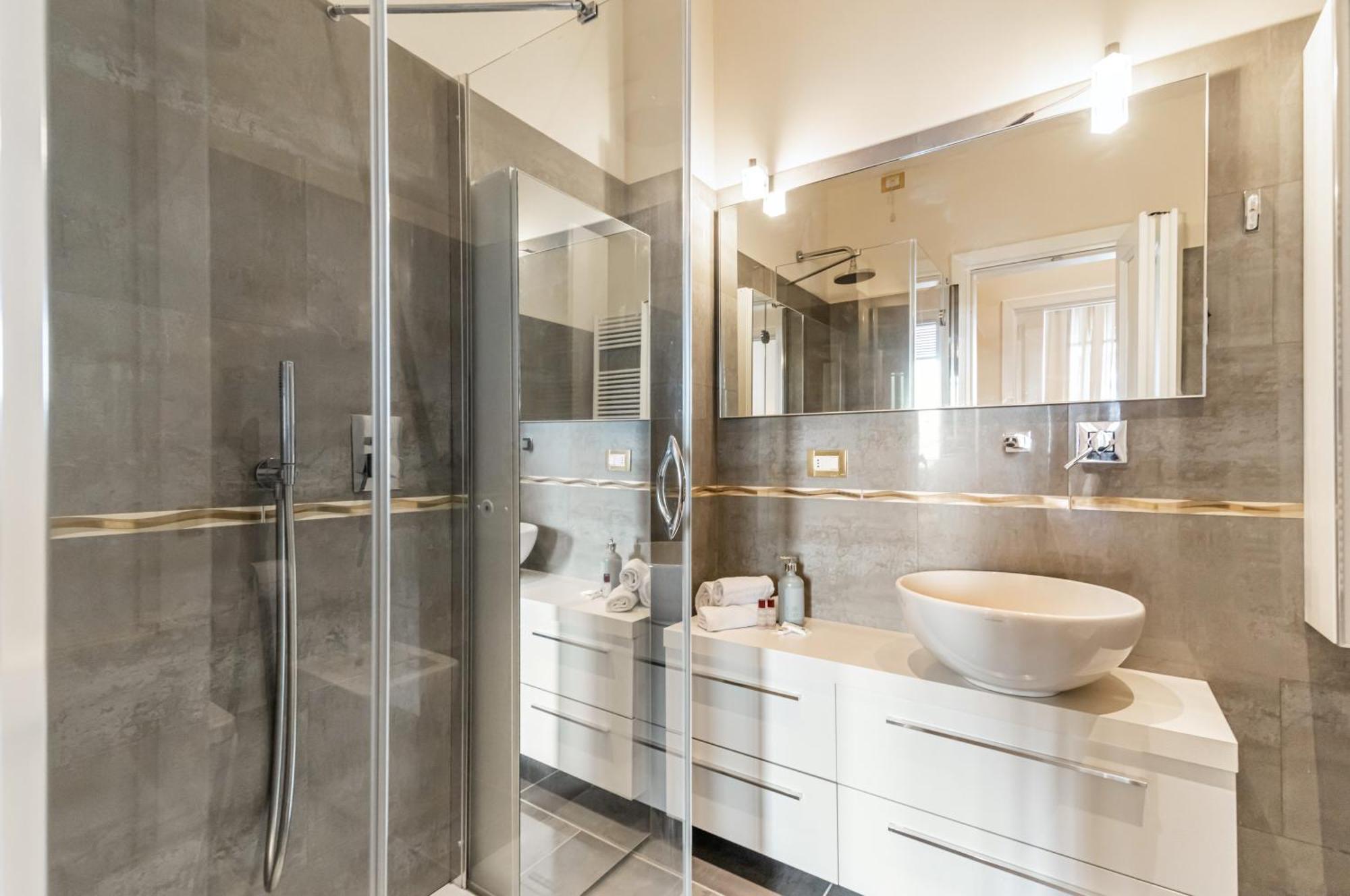 Porta Tufi Luxury Apartment With Private Parking! Siena Dış mekan fotoğraf